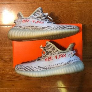 UA adidas Yeezy Blue Tint 2017 Size 9.5